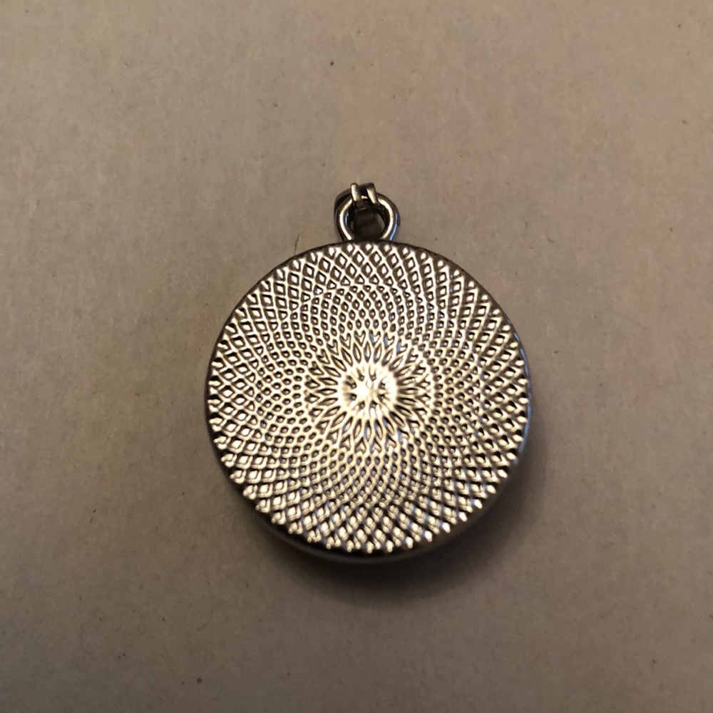 Heart, Aromatherapy Necklace, Pendant, Extra Diffuser Tab - Picture 6 of 9
